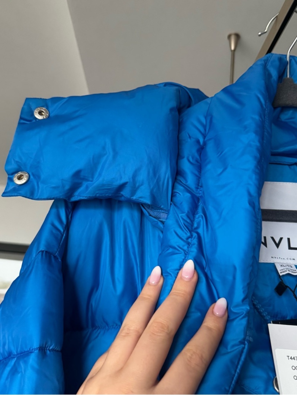 NVLT NWT Wonder Puff Cropped Puffer Jacket XL Detachable Hood Ocean - Picture 12 of 15